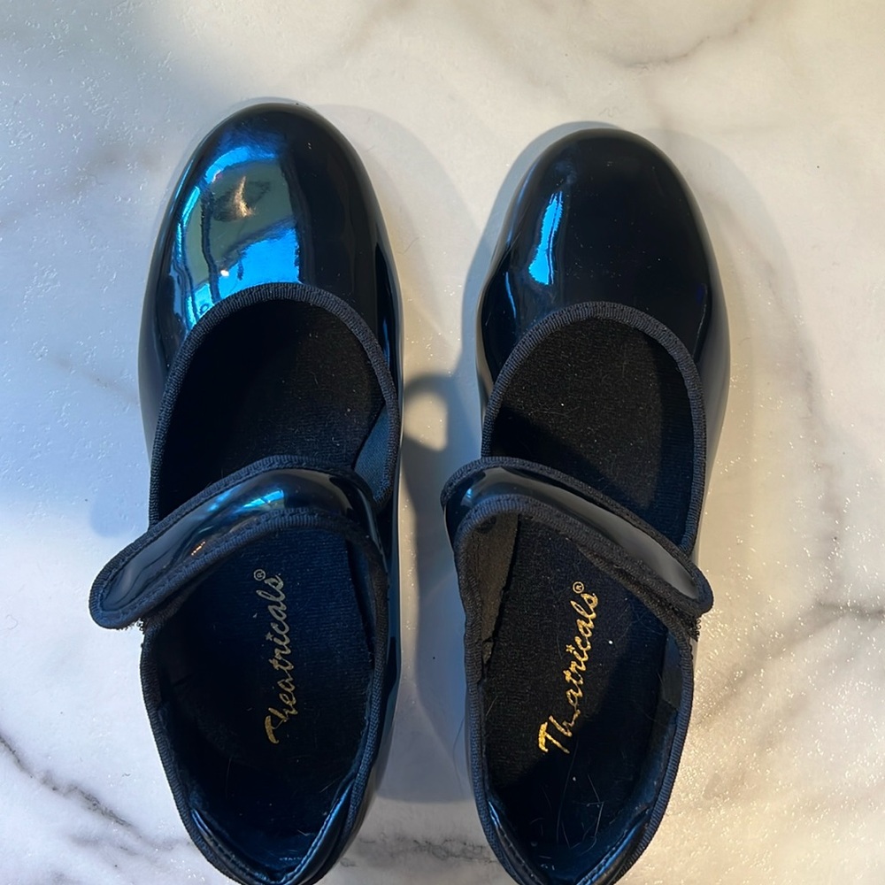 Girls Tap Shoe as 12.5